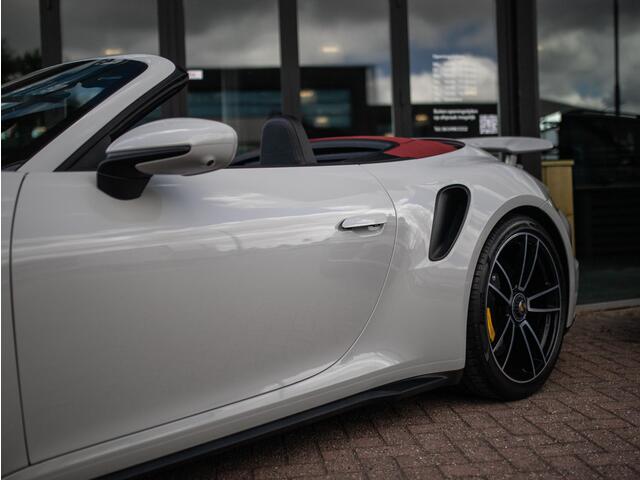 Porsche 911 Cabrio 3.8 Turbo S | Lift | Keramisch | PDDC | Matrix | 360° Camera