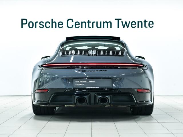 Porsche 911 Carrera 4 GTS