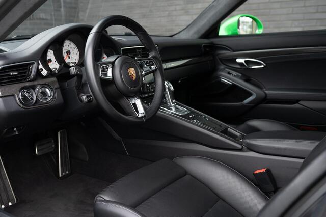 Porsche 911 3.8 Turbo S | Viper Green
