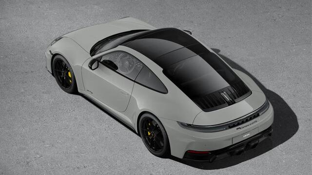 Porsche 911 Carrera 4 GTS