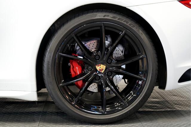 Porsche 911 3.0 Carrera 4S 309kW/420pk PDK7 SPORT CHRONO + PANORAMADAK + BOSE SOUND + PDLS+ LED DONKER + SPORTSTOELEN LEER + PASM + PCM NAVIGATIE + SPORTUITLAAT + STOELVERWARMING + CAMERA + CRUISE CONTROL + PARKSENSOREN + 20" LM-VELGEN!!