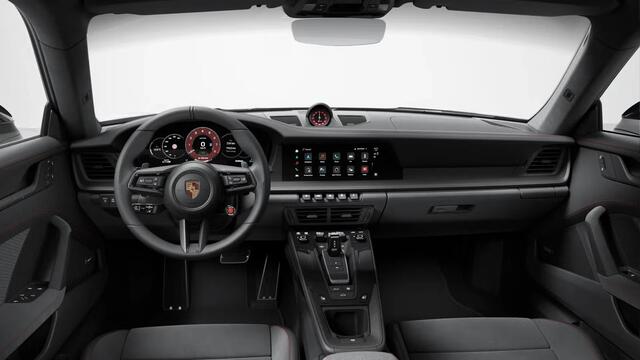 Porsche 911 Carrera 4 GTS