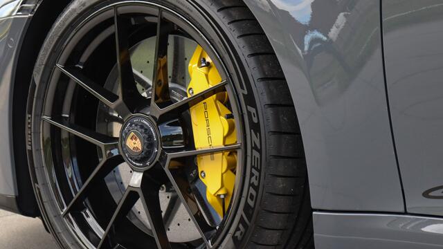 Porsche 911 992.2 Targa 4 GTS | Burmester | PCCB | Lift | Stoelventilatie | InnoDrive | Carbon