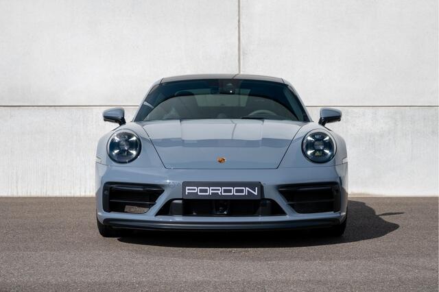 Porsche 911 3.0 Carrera 4 GTS