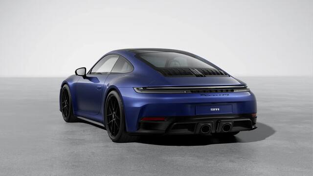 Porsche 911 Carrera 4 GTS