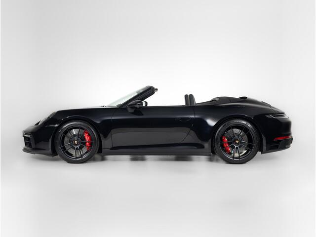 Porsche 911 Carrera 4 GTS Cabriolet