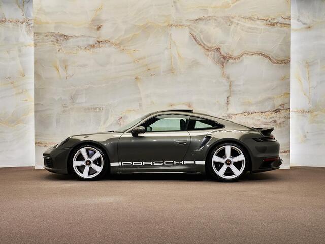 Porsche 911 Coupé 3.8 Turbo 50 Years, Heritage Design, 21", pano, Burmester, schuifdak, alcantara, memory, keyless, ACC, NP404k