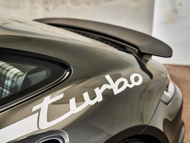 Porsche 911 Coupé 3.8 Turbo 50 Years, Heritage Design, 21", pano, Burmester, schuifdak, alcantara, memory, keyless, ACC, NP404k