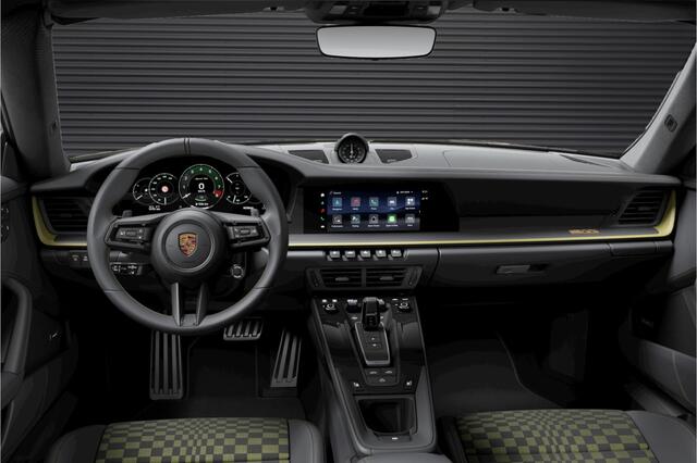 Porsche 911 Cabrio 3.6 T-Hybrid Carrera Spirit 70 NIEUW! Binnenkomst december 2025!