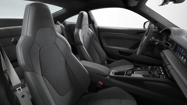 Porsche 911 Carrera 4 GTS