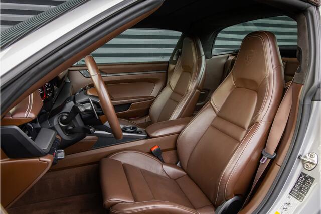 Porsche 911 Targa 4S - Clubleder Truffel