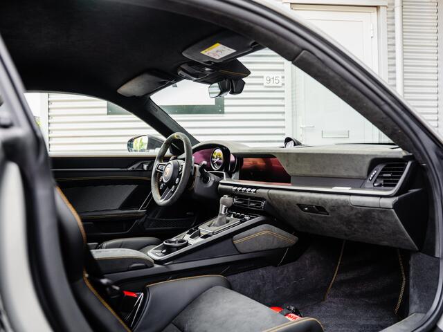 Porsche 911 4.0 GT3 RS | WEISSACH | KERAMISCH | BTW | LIFT