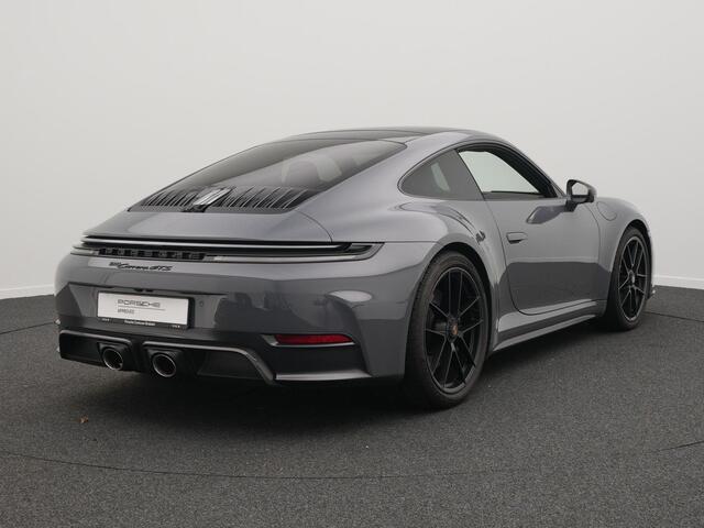 Porsche 911 Carrera GTS