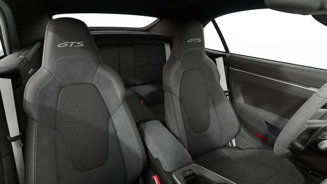 Porsche 911 Carrera 4 GTS Cabriolet