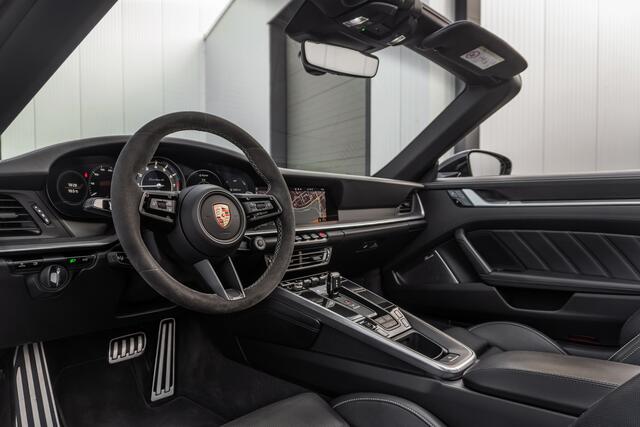 Porsche 911 Cabriolet (992) Turbo S - Deep Black Metallic - Burmester