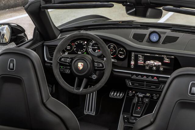 Porsche 911 Cabriolet (992) Turbo S - Deep Black Metallic - Burmester
