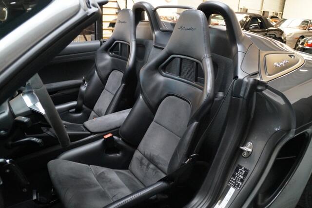 Porsche BOXSTER 981 Boxster Spyder â The Ultimate Driverâs Porsche (2016)