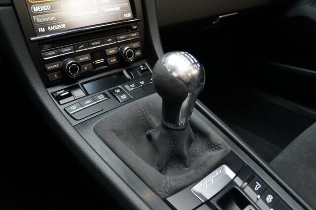 Porsche BOXSTER 981 Boxster Spyder â The Ultimate Driverâs Porsche (2016)