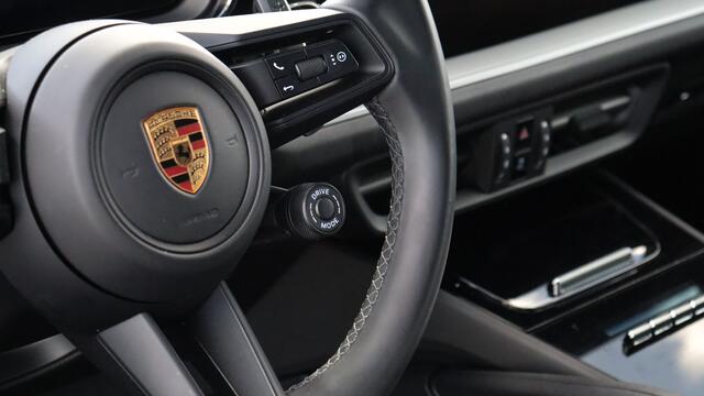 Porsche CAYENNE 3.0 E-Hybrid SportDesign | BOSE Sound | Achterasbesturing | HD Matrix | PPF | Trekhaak | Surround View