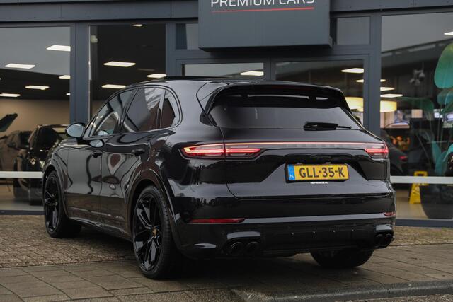 Porsche CAYENNE 3.0 E-Hybrid | Nachtzicht assistent | Sportdesign | Bose | Matrix | 22'' | Softclose