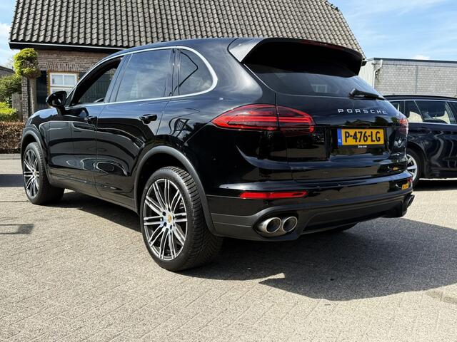 Porsche CAYENNE 4.2 D S 385PK PANO/CAMERA/FLIPPERS/FULL OPTIONS!