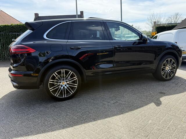 Porsche CAYENNE 4.2 D S 385PK PANO/CAMERA/FLIPPERS/FULL OPTIONS!