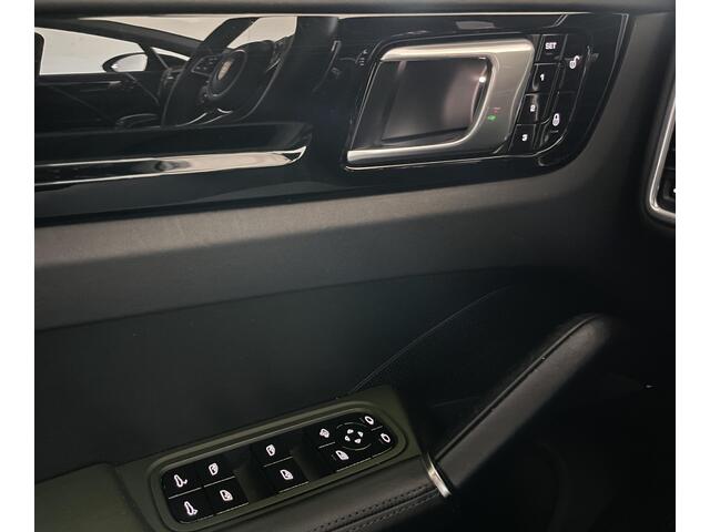 Porsche CAYENNE 2.9 S | Luchtvering | Elektrische trekhaak | Panoramadak | Sport Chrono