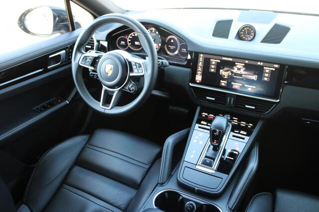 Porsche CAYENNE 3.0 E-Hybrid | Sport Chrono | Matrix-Led | 360 | Org NL