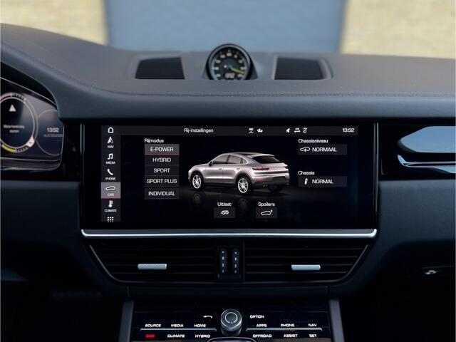 Porsche CAYENNE Coupé 3.0 E-Hybrid SportDesign l Matrix l Head-Up l Soft Close l Pano l Stoelkoeling