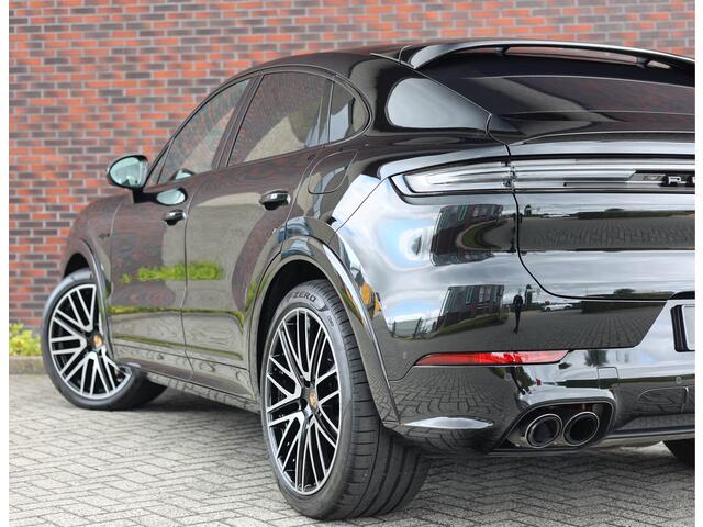 Porsche CAYENNE Coupé 3.0 E-Hybrid *4wielsturing*Pano*Trekhaak*Sport Chrono*