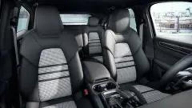 Porsche CAYENNE E-Hybrid Coupé Platinum Edition