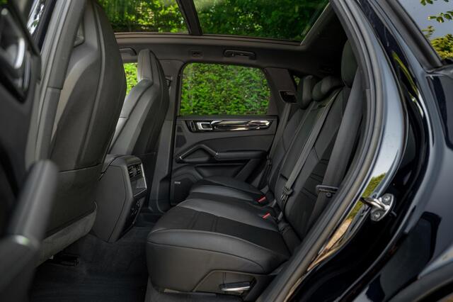 Porsche CAYENNE 3.0 E-Hybrid SportDesign | 22inch | StoelClimate | BOSE | SportUitl