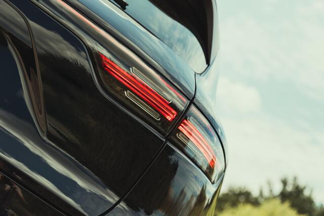 Porsche CAYENNE 3.0 E-Hybrid Platinum Edition