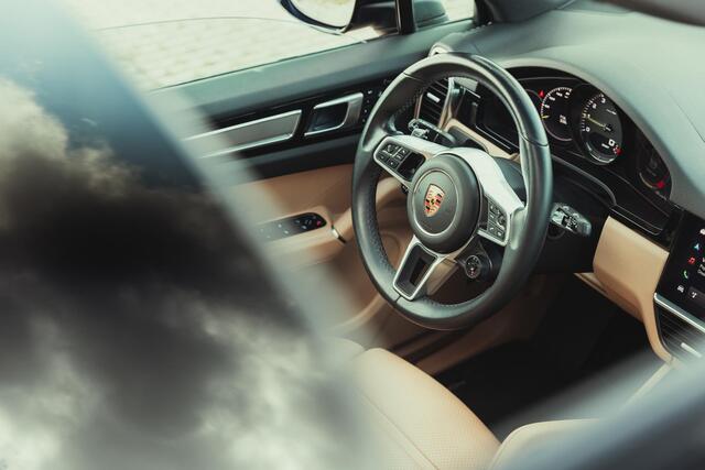 Porsche CAYENNE 3.0 E-Hybrid Platinum Edition