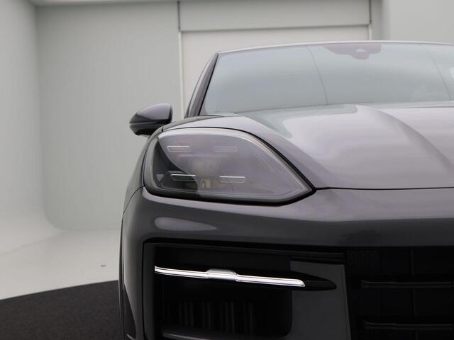 Porsche CAYENNE Coupé 3.0 E-Hybrid | Full LED | Trekhaak | Bose Audio | Panorama Dak | 360? Camera | Carplay | 18 Ledig Elektrische Stoelen | Parkeersensoren | Adaptive Cruise | Stoel Verwarming en Ventilatie | Navigatiesysteem | 22 Inch | 23.710 Km!!