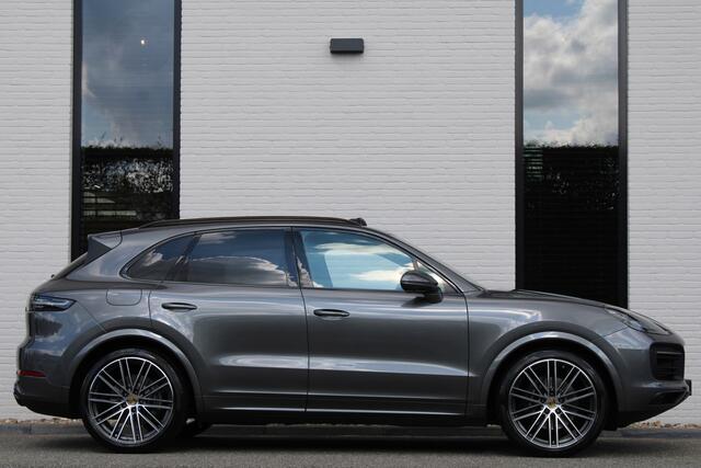 Porsche CAYENNE 3.0 E-Hybrid / Sport-Chrono / Sport-Design / Luchtvering / Bose / Panorama / Vol Opties / NIEUWSTAAT