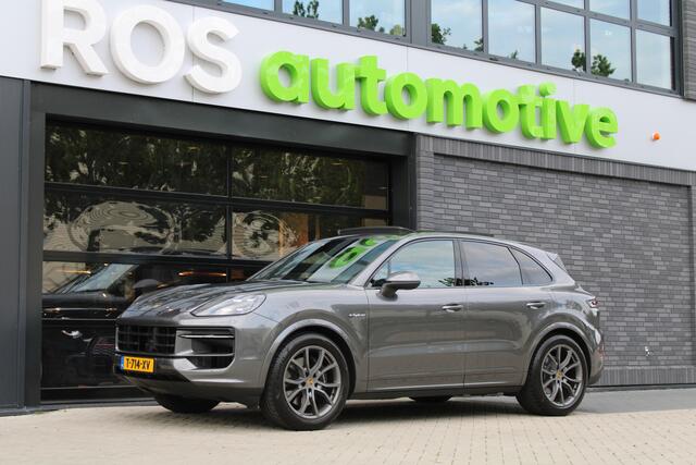 Porsche CAYENNE 3.0 E-Hybrid | NAP | PANO | HUD | MEMORY | SPORTUITLAAT | BOSE | STUURVERW |