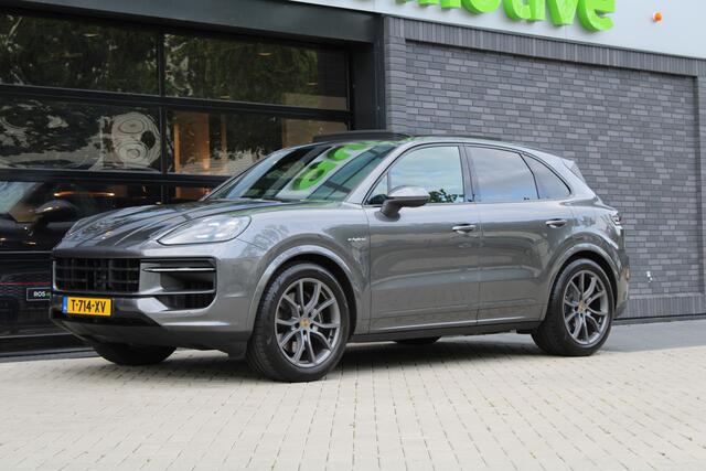 Porsche CAYENNE 3.0 E-Hybrid | NAP | PANO | HUD | MEMORY | SPORTUITLAAT | BOSE | STUURVERW |