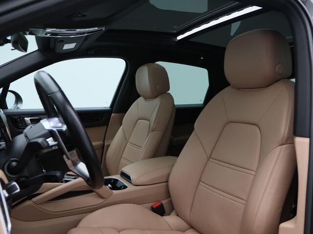 Porsche CAYENNE 3.0 E-Hybrid 463 Pk Automaat | 360° Camera | Trekhaak | Bose Audio | Panorama Dak | Adaptive Cruise | Volledig Leder | LED | 21 Inch | 55.904 Km!!
