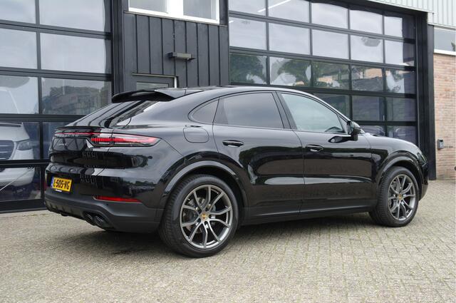 Porsche CAYENNE Coupe 2.9 S 441PK Sport Chrono | Dealer Onderhouden | Head-Up | Pano | Trekhaak