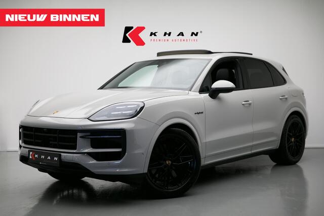 Porsche CAYENNE 3.0 E-Hybrid |Pano|Krijt|SportChrono|Dodehoek|