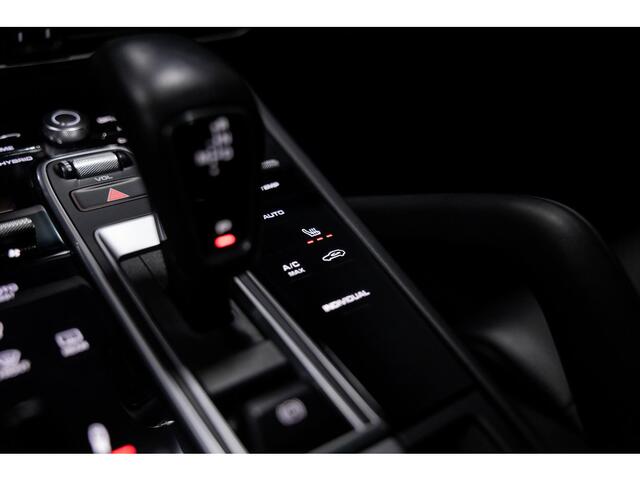 Porsche CAYENNE 3.0 V6 416pk E-Hybrid | Pano | Chrono | Alcantara |