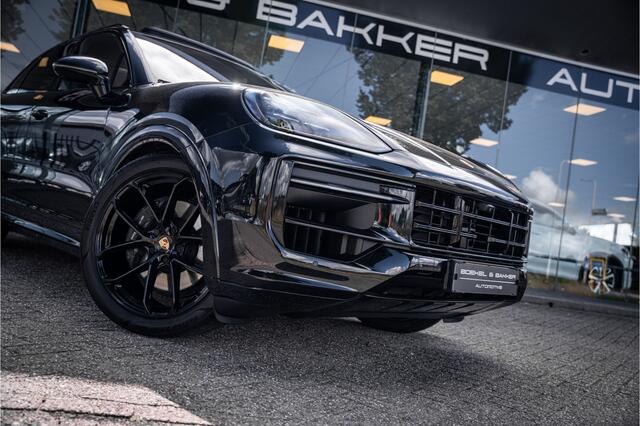 Porsche CAYENNE 3.0 E-Hybrid ** Panodak ** 14-weg ** Sport Chrono ** Trekhaak 4-wiel sturing ** Sport Design ** Matrix-LED ** NP 152K Massage ** Nachtzicht