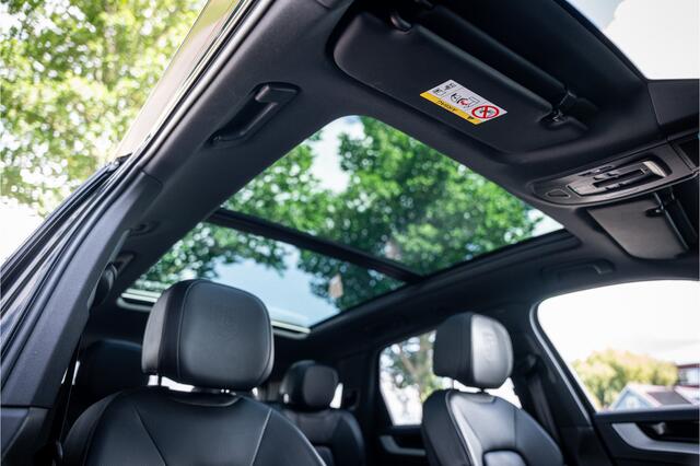 Porsche CAYENNE 3.0 E-Hybrid ** Panodak ** 14-weg ** Sport Chrono ** Trekhaak 4-wiel sturing ** Sport Design ** Matrix-LED ** NP 152K Massage ** Nachtzicht