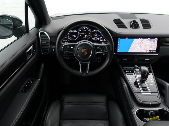 Porsche CAYENNE 3.0 E-Hybrid Sport Design Aut- Panoramadak, Sport Chrono, Carbon, Bose Audio, 360 Camera, Memory, Keyless, Sfeerverlichting, Ada Cruise