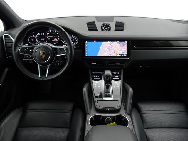 Porsche CAYENNE 3.0 E-Hybrid Sport Design Aut- Panoramadak, Sport Chrono, Carbon, Bose Audio, 360 Camera, Memory, Keyless, Sfeerverlichting, Ada Cruise