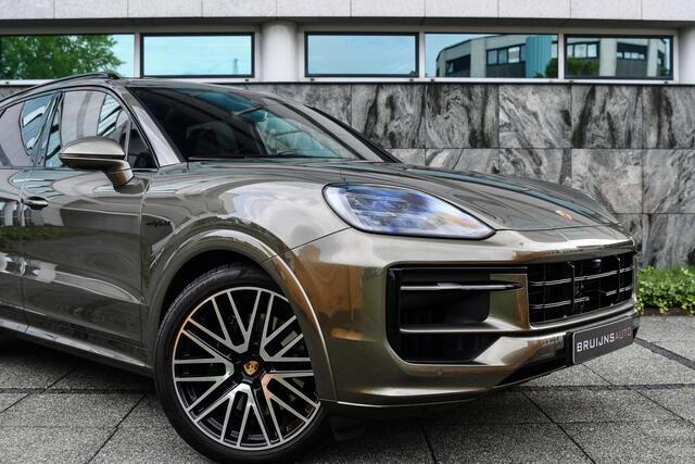Porsche CAYENNE 3.0 E-Hybrid Aventurine Green PTS |Sport design pakket|Head-up|Trekhaak|22inch|