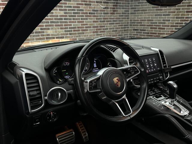 Porsche CAYENNE 3.0 S E-Hybrid Panorama Camera Elek Stoel Leer BTW Auto