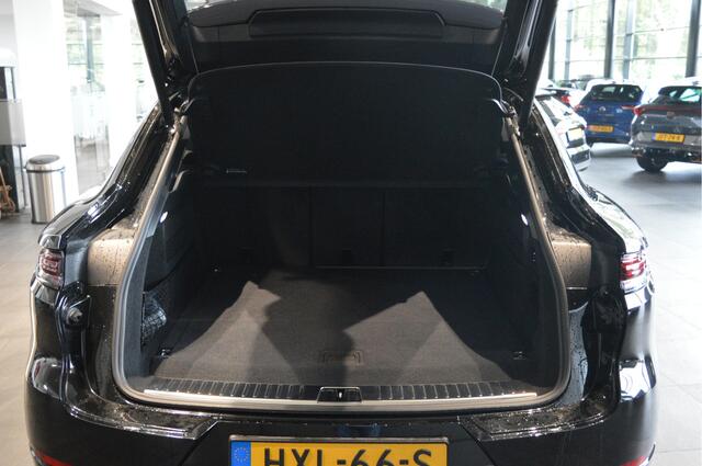 Porsche CAYENNE Coupé 3.0 E-Hybrid pano camera sport chrono leer 22 inch !!