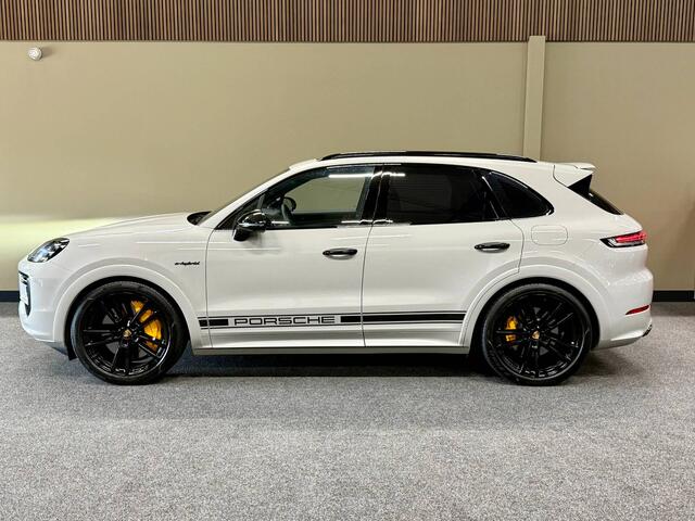 Porsche CAYENNE Turbo E-Hybrid PANO*ACHTERAS*SPDESIGN*HEADUP*SPUITLAAT